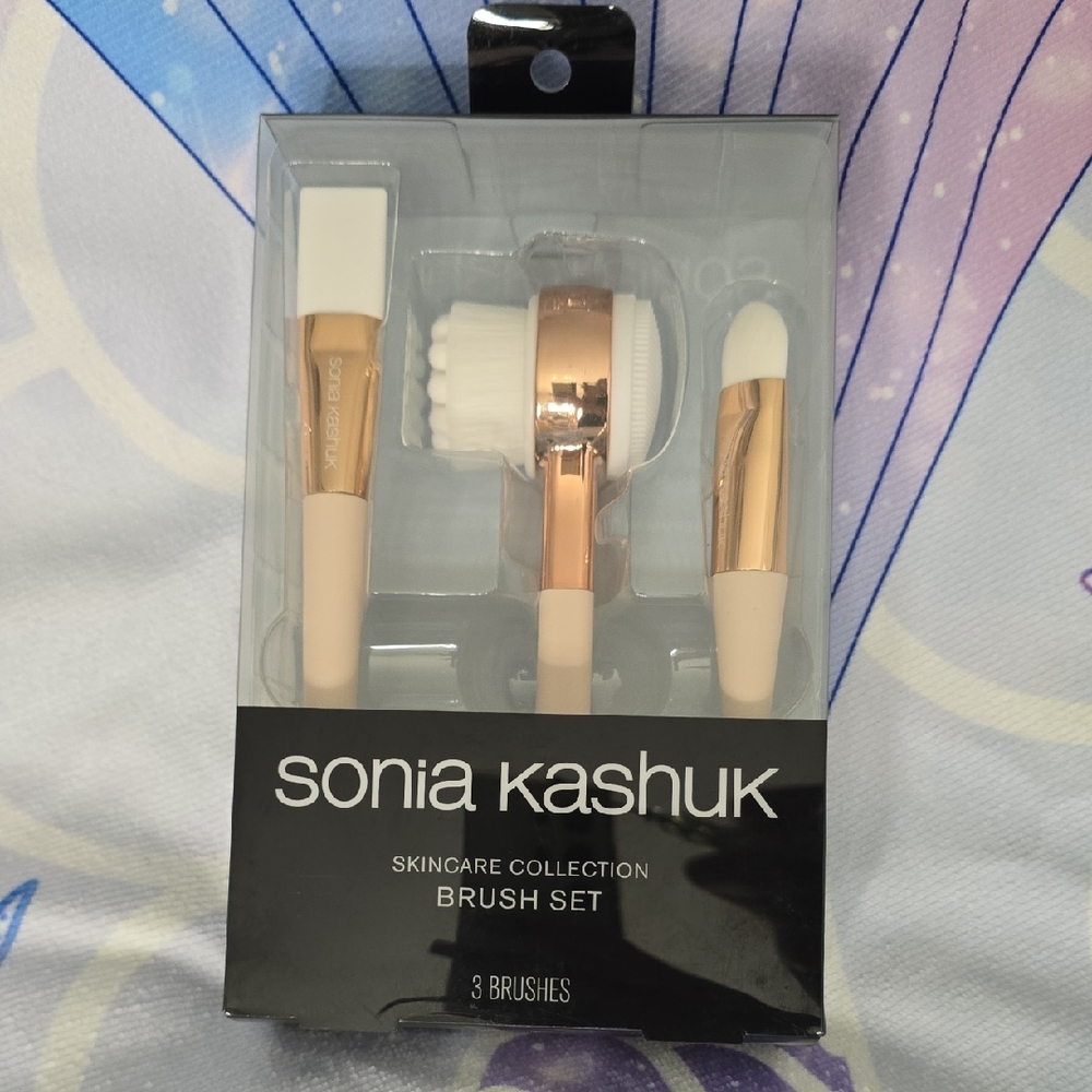 Sonia Kashuk Rose Gold and White Brush Set